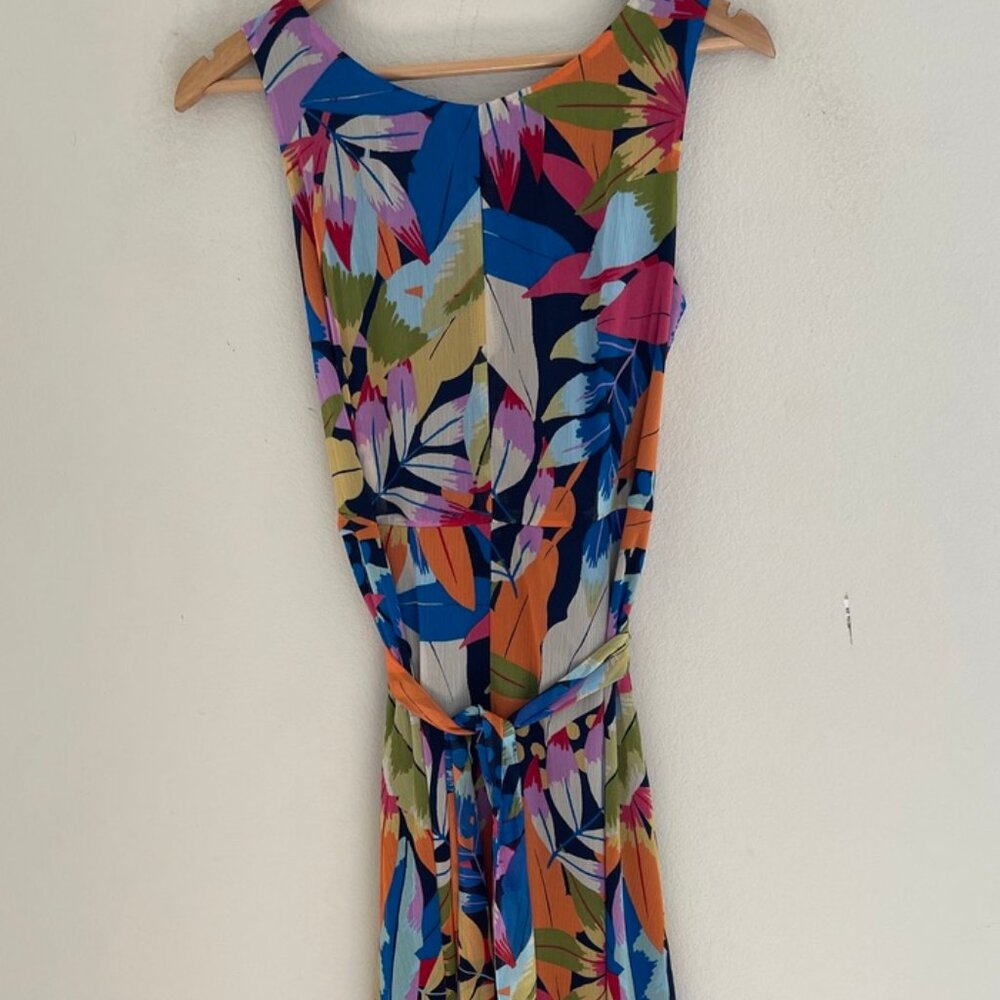NINE WEST Bold & Colorful Leaf Print Belted Midi Dress is New with Tags! Small